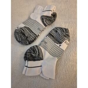 ​NEW (2 Pairs) Bombas Men’s Hex Tec Performance Running Ankle Socks - Medium